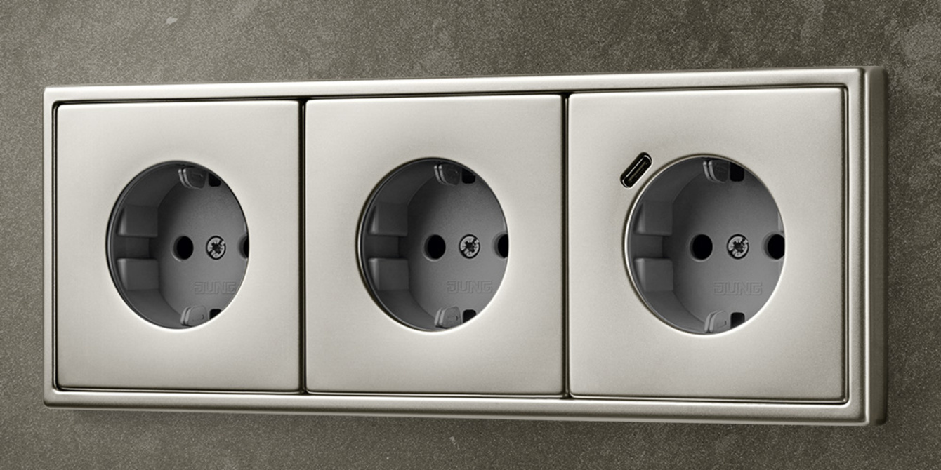 SCHUKO® Steckdosen mit USB bei Elektro Schertl GmbH in Edelsfeld