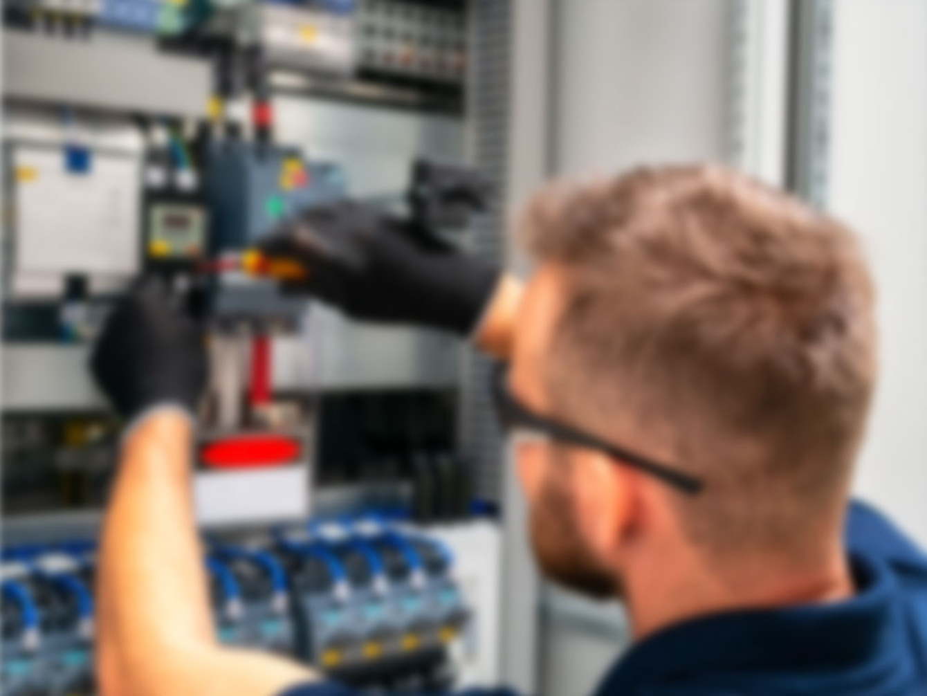 Nieder­spannungs­anlagen bei Elektro Schertl GmbH in Edelsfeld