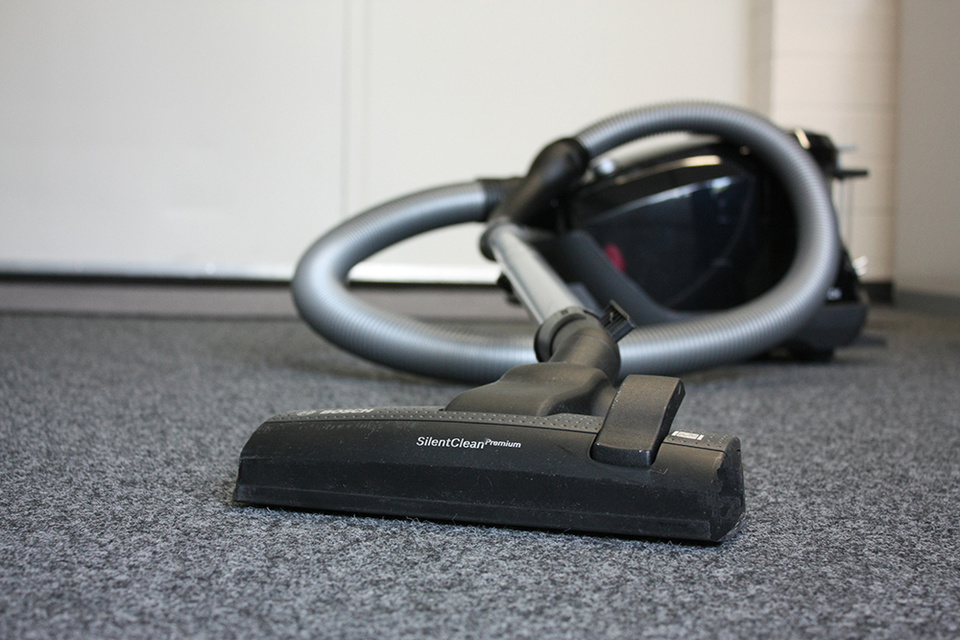 Bild Staubsauger bei Elektro Schertl GmbH in Edelsfeld